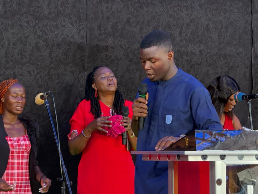 Liberia Church Choir Ministering 